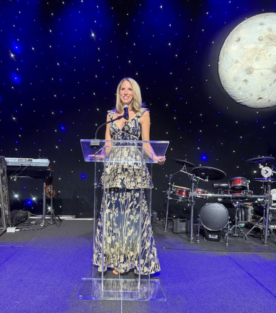 Retired TV news anchor and West University homeowner Ilona Carson emceed the Park Lovers' Ball.
